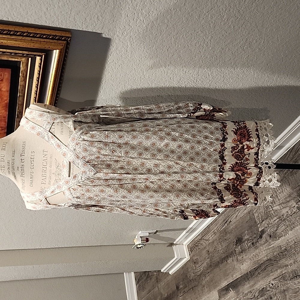 NWT Coco & Jamison Cold Shoulder Festival Concert Dress